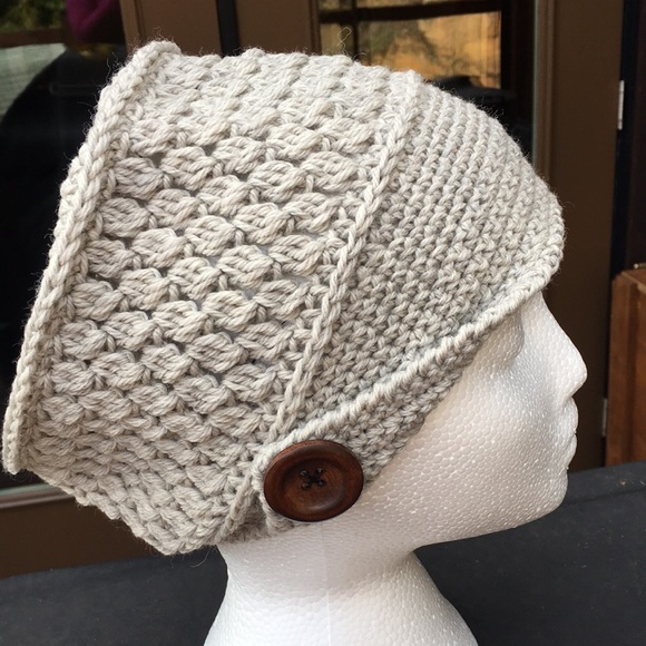 Hand Crocheted Hat/Toque - Picture 3 of 6